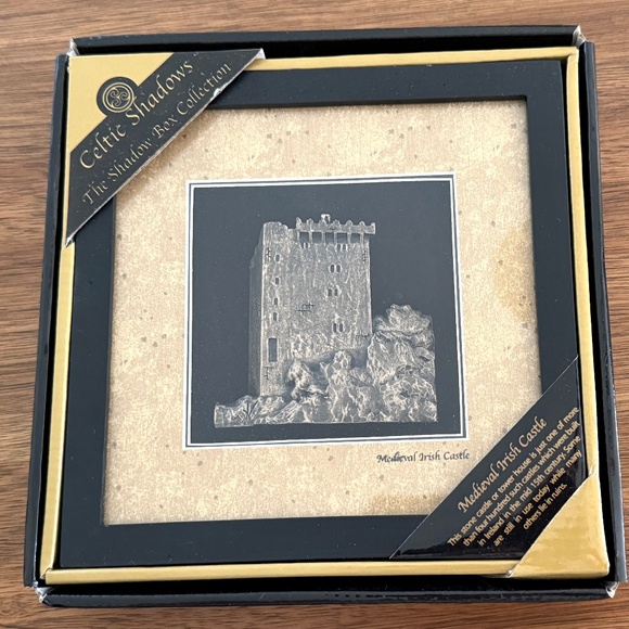 Celtic Shadow Box Collection Bronze Medieval Irish Castle Vintage New in Box - Picture 1 of 5
